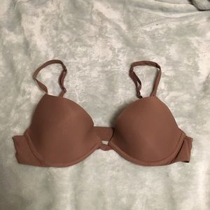 LA SENZA size 34B bra